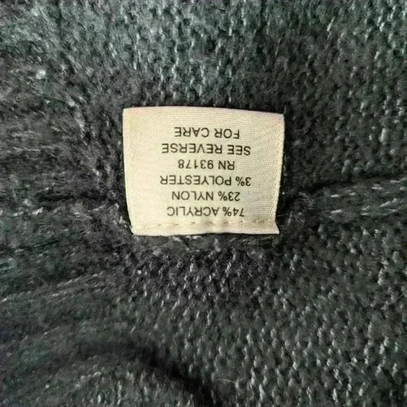 Super soft Sweater -- Gray, Small, Philosophy - Picture 9 of 9